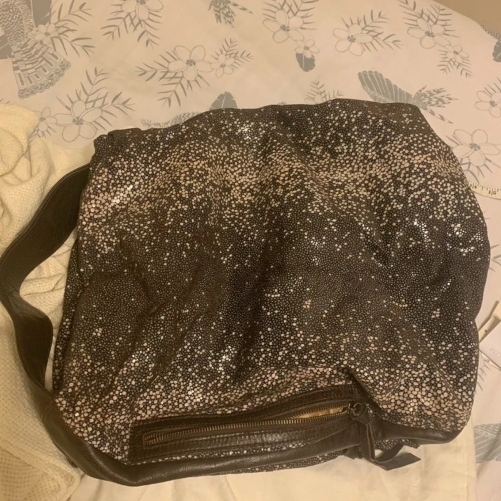 Bryna Nicole brown stingray tote shoulder handbag - Picture 7 of 8